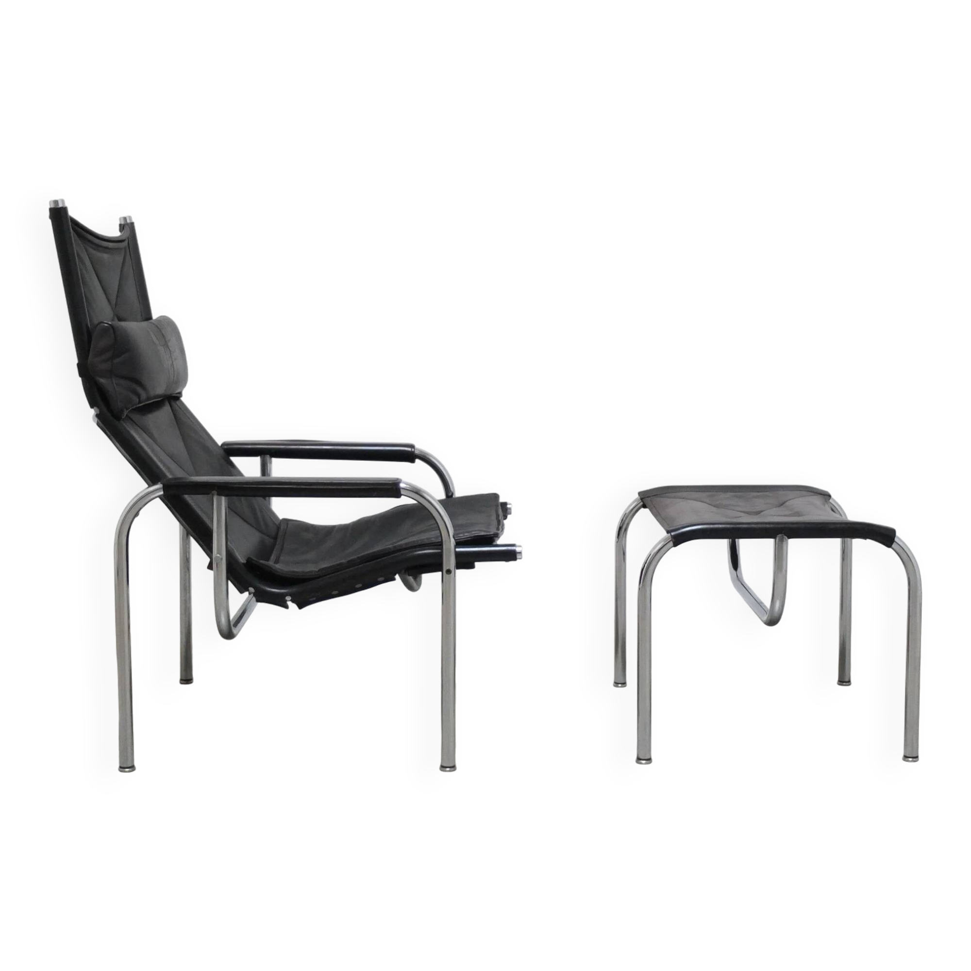 Fauteuil inclinable 'HE1106' avec repose-pieds par Hans Eichenberger pour Strässle, 1978