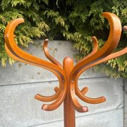 Coat rack – Vintage – Storage – Curved brown wooden parrot