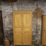 Armoire parisienne