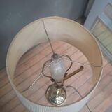 Reading lamp on metal legs with