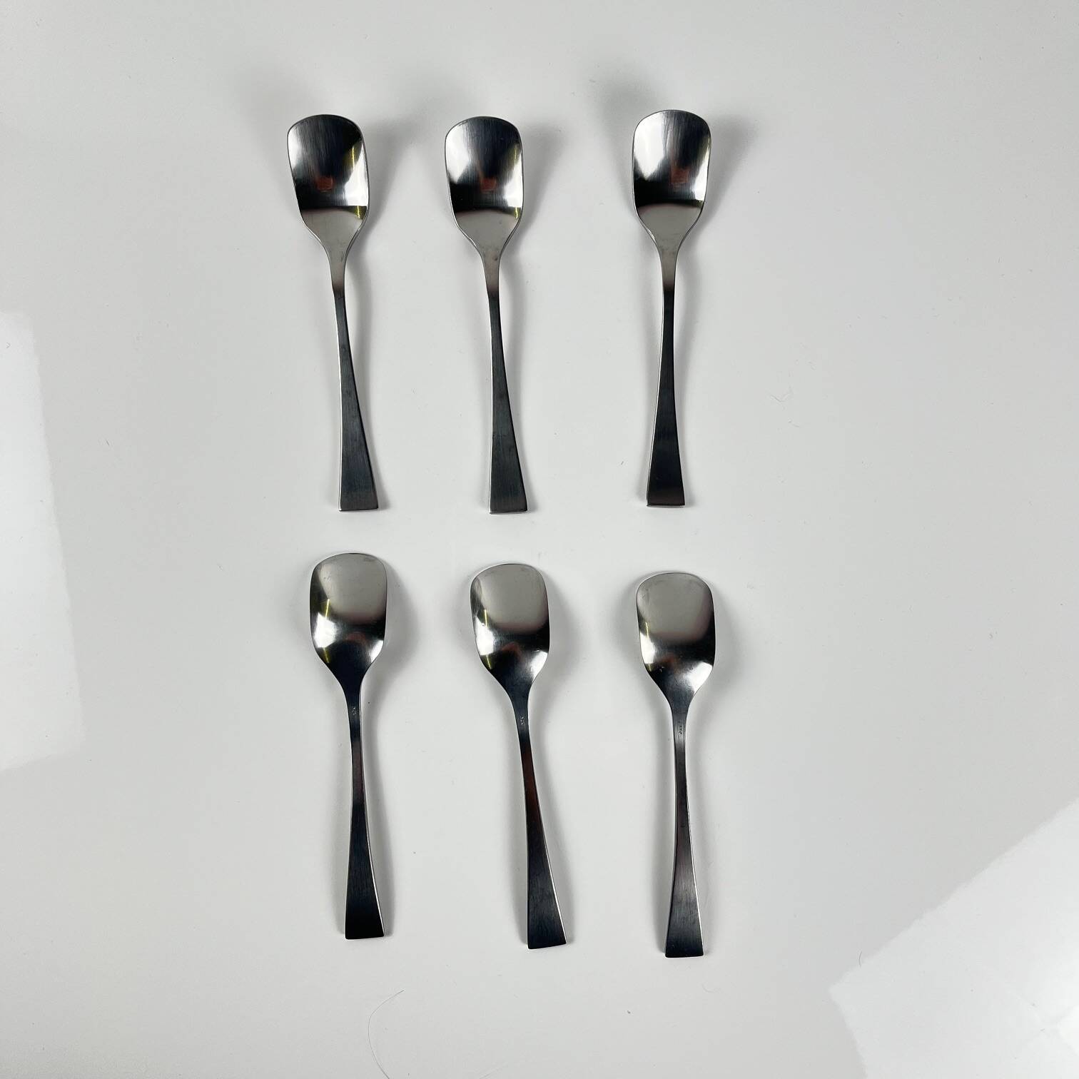 Set of 6 Guy Degrenne stainless steel ice cream cups with spoon