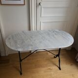 Table bistrot ovale dessus marbre