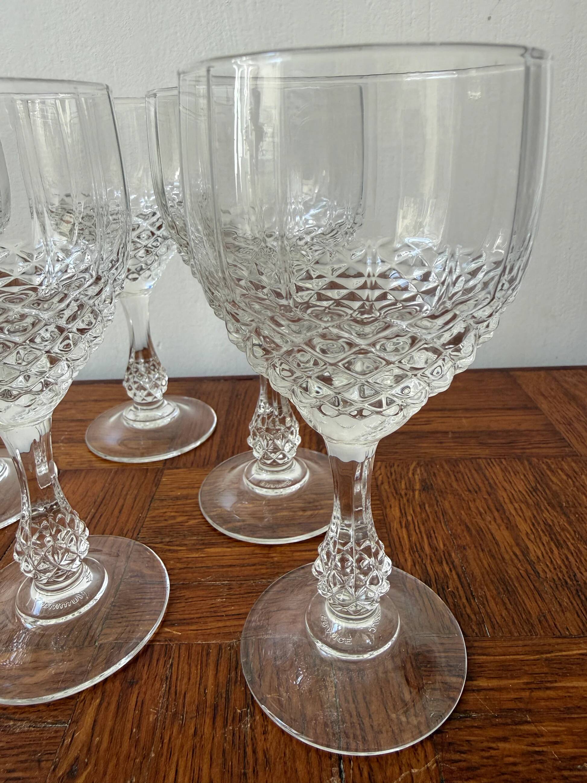 Set of 6 Luminarc wine glasses - Made in France
