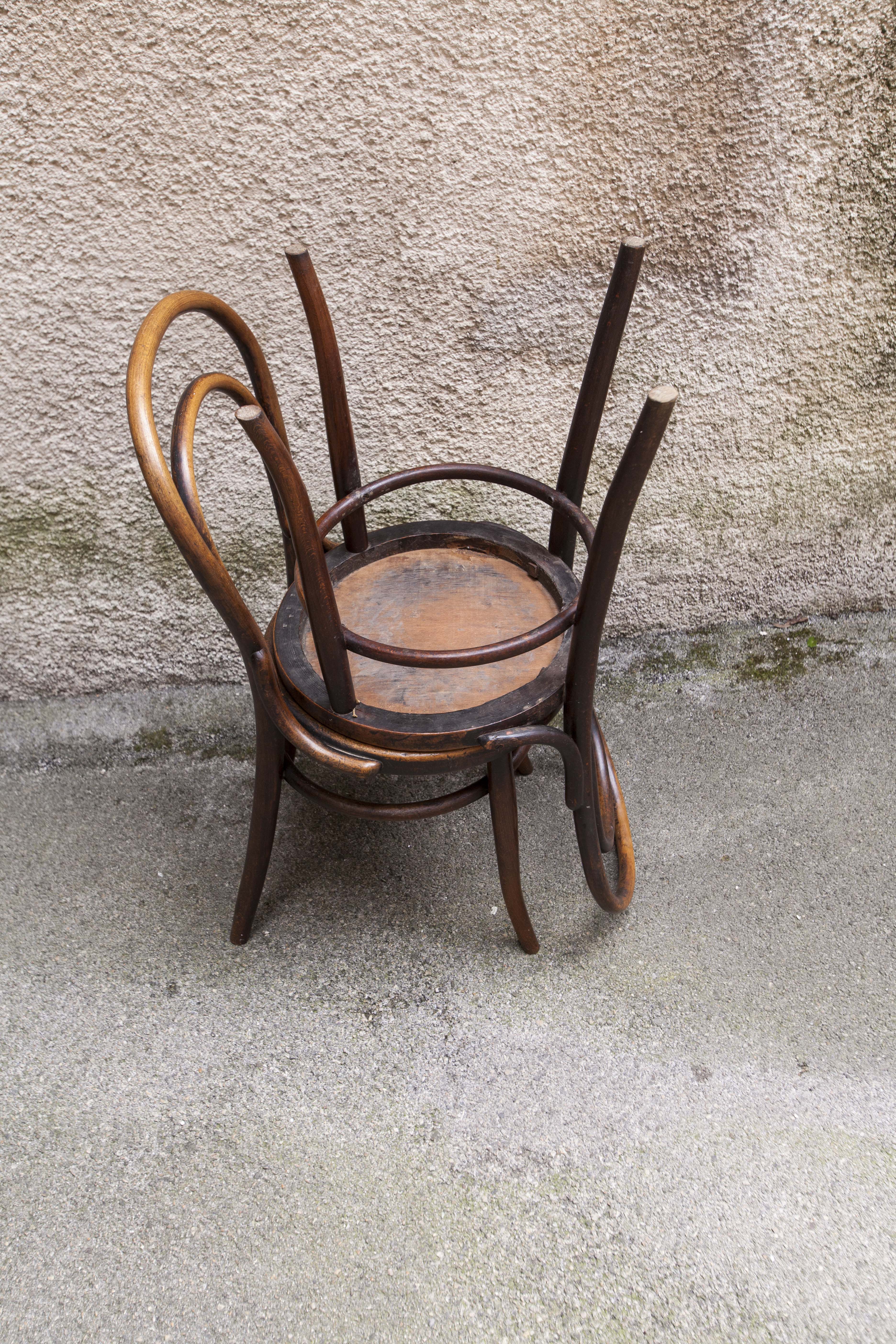 Pair of chairs bistro  Thonet model no. 18