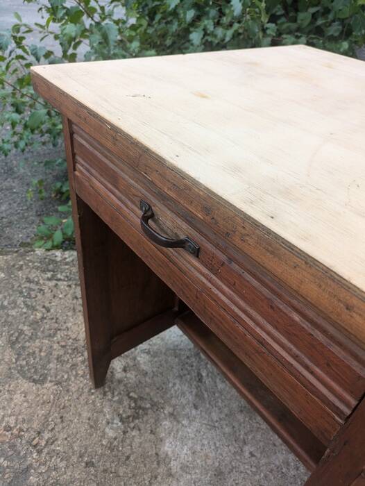 Adult desk from the 40s