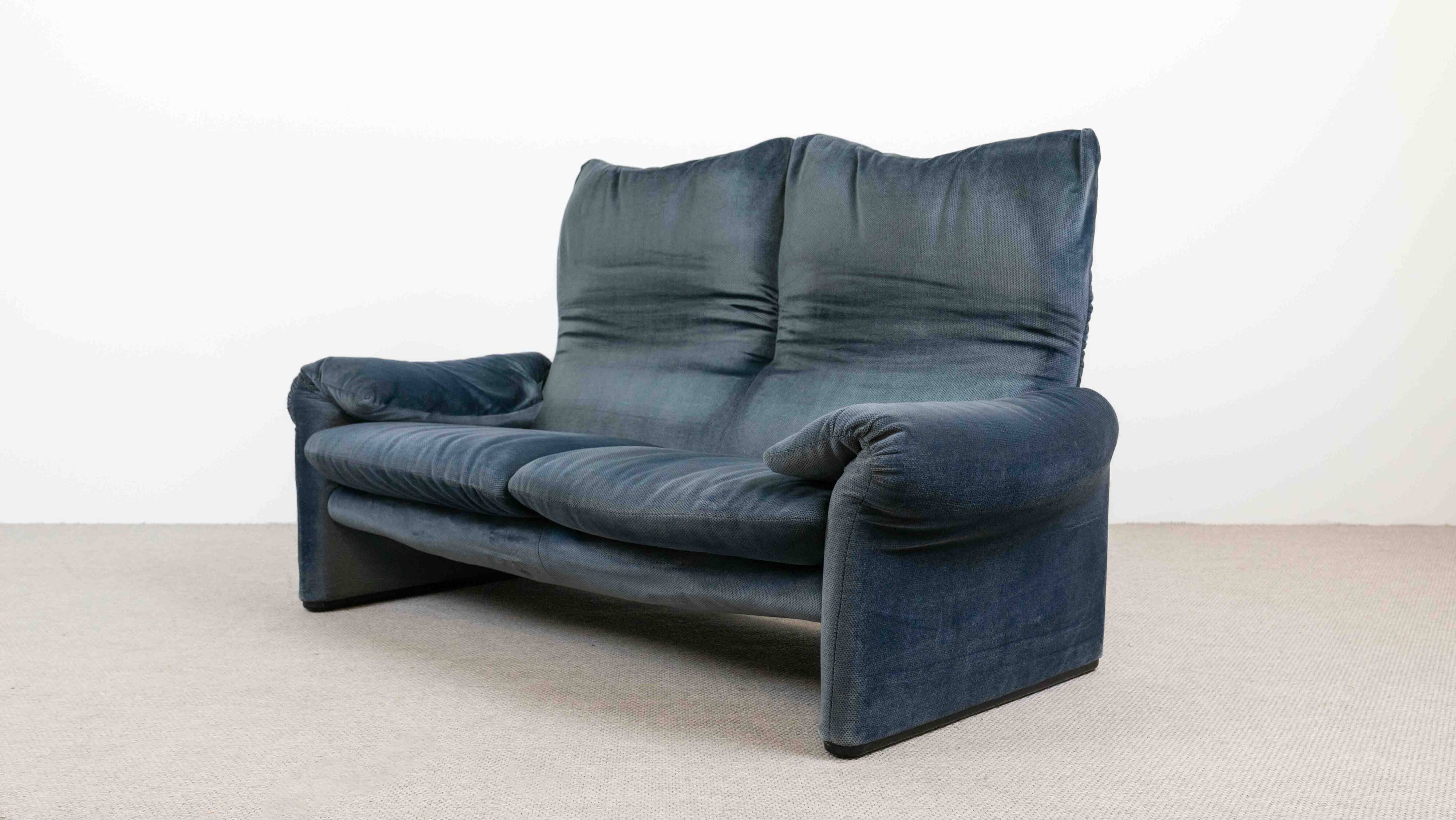 Maralunga Sofa by Vico Magistretti for Cassina, 1980s