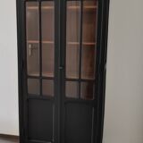 Armoire vitrée parisienne
