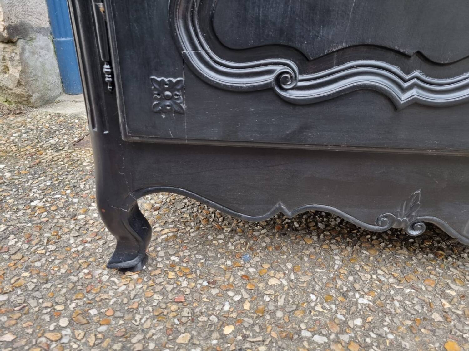 Black Louis XV low sideboard