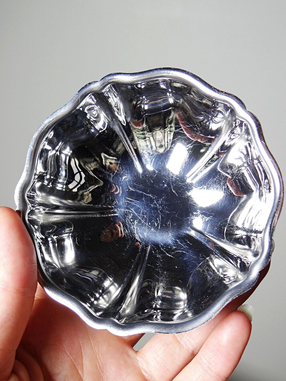 6 vintage bistro-style stainless steel dessert bowls on stands