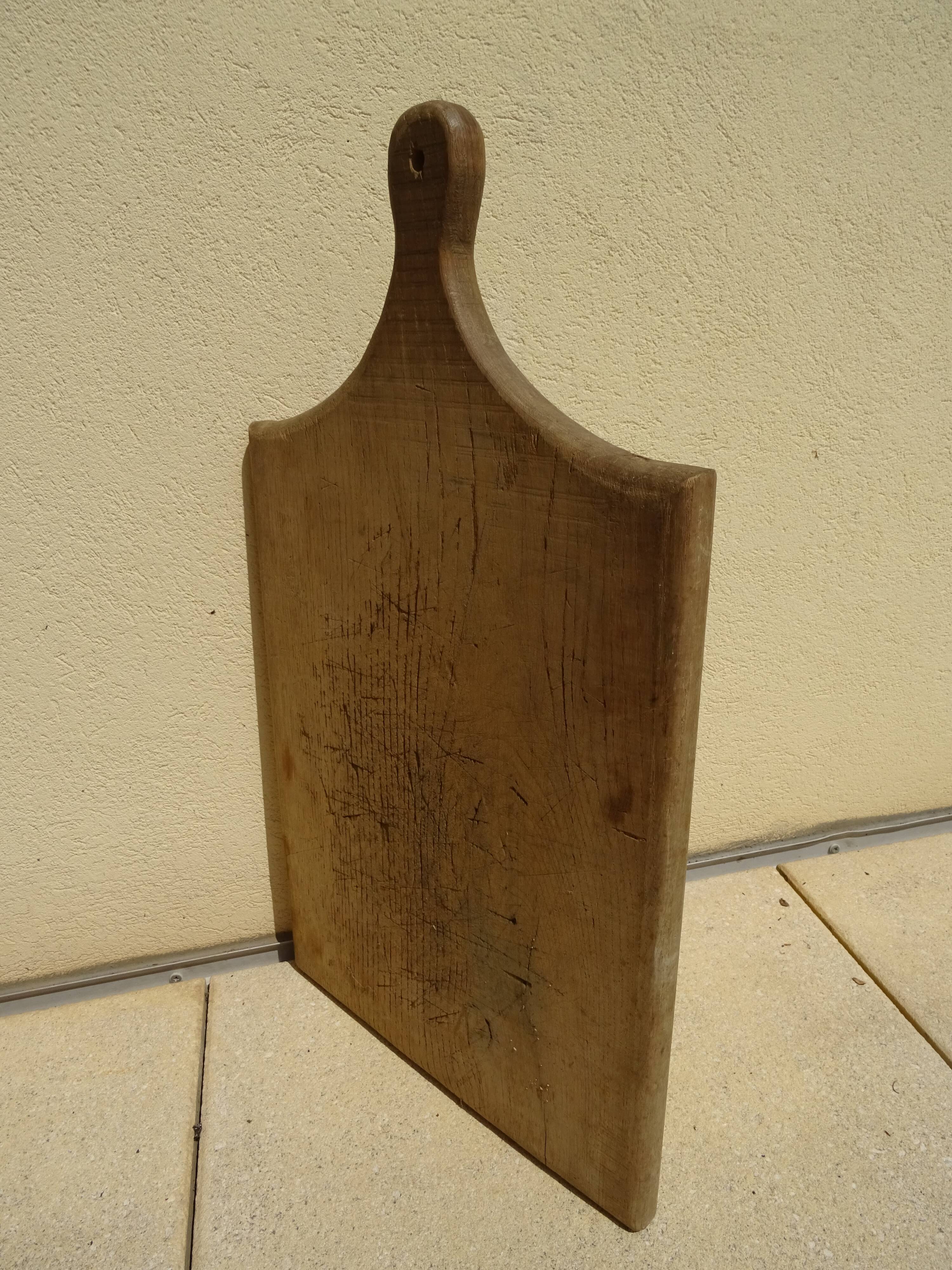 Old large cutting board 59 x 33 cm 3 kg