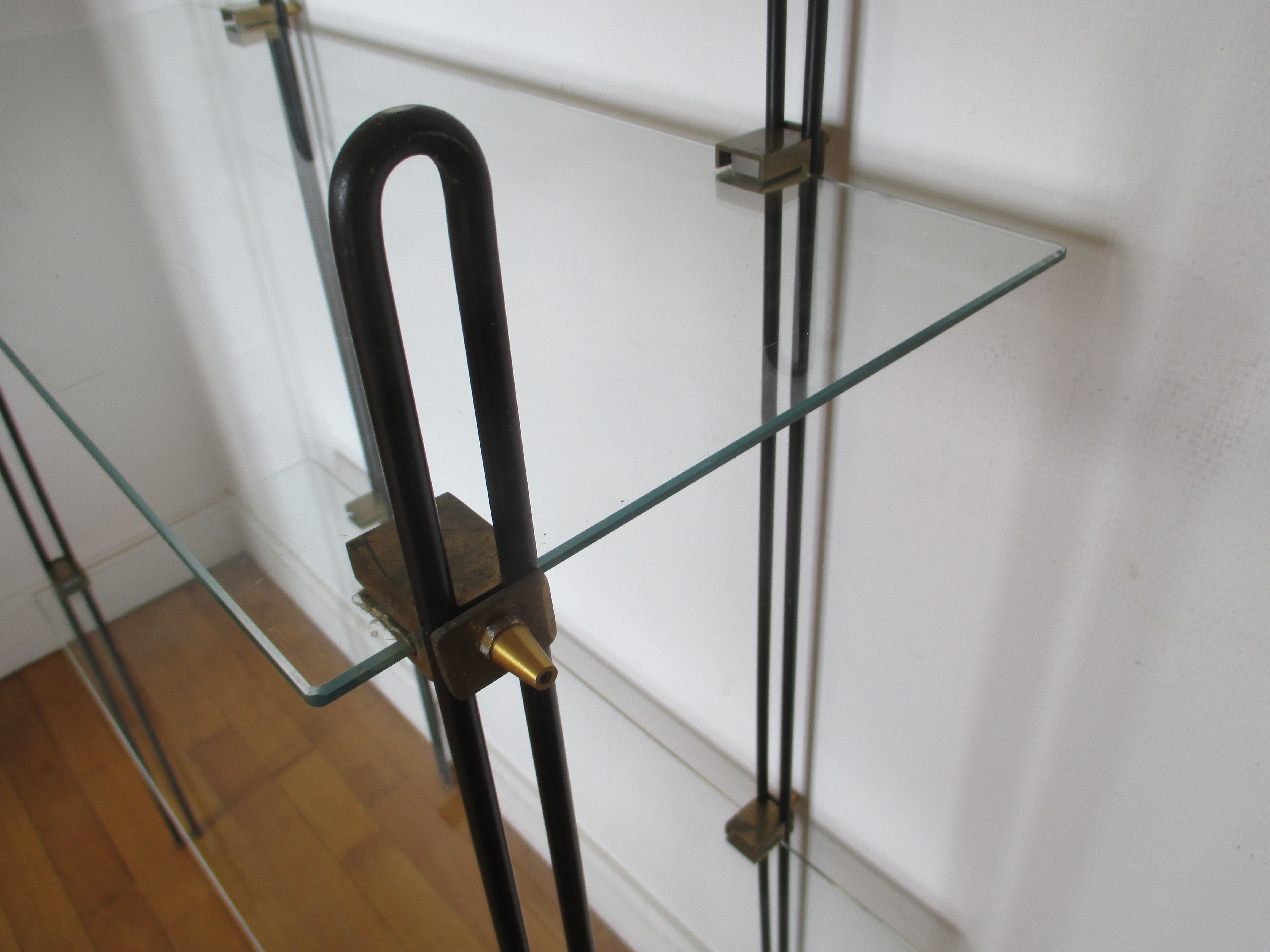 Vitrotub Paris shelf in aluminum foot glass and brass fastener