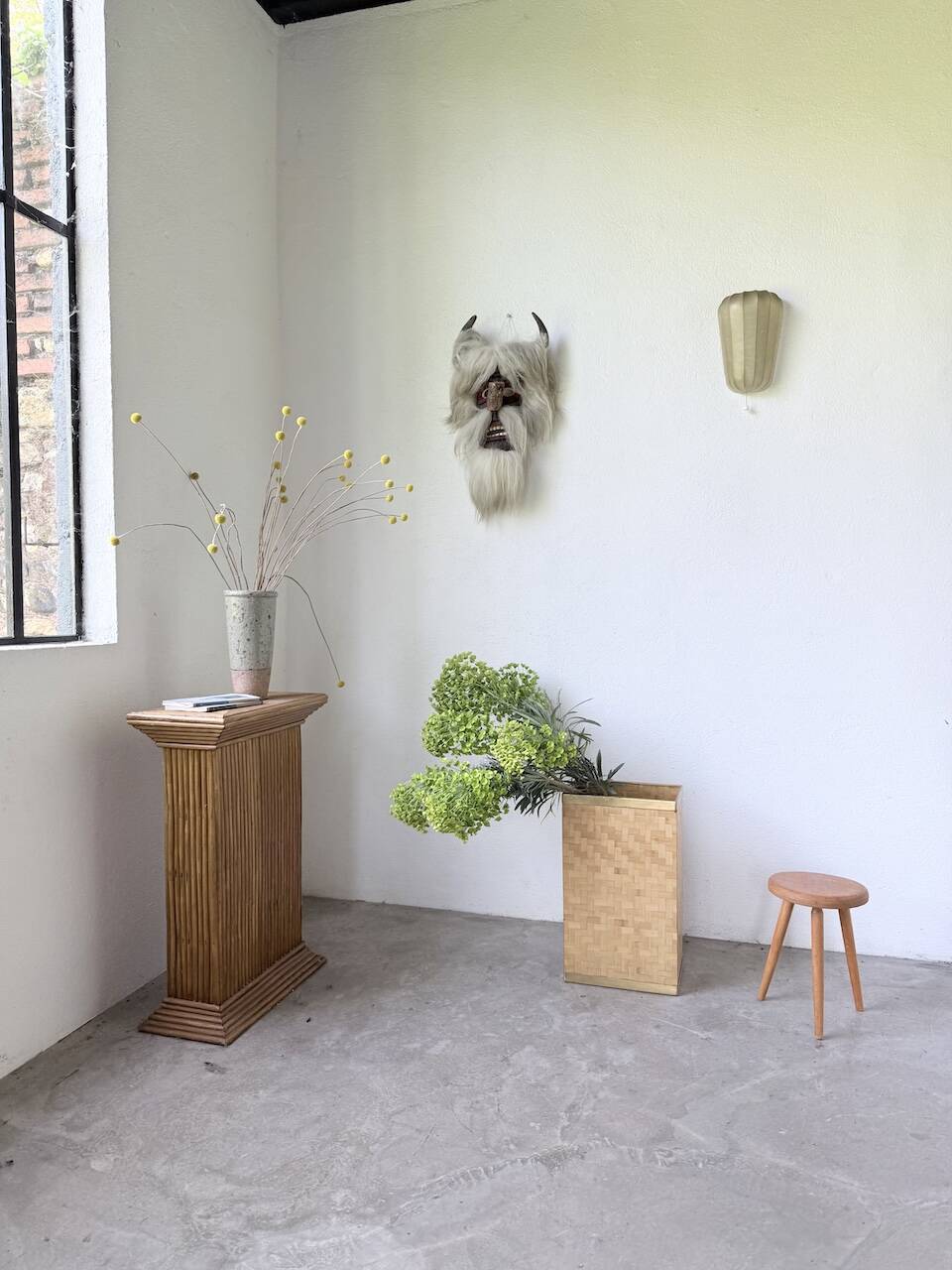 Woven wicker umbrella stand and brass Metal Linea Nova 1960