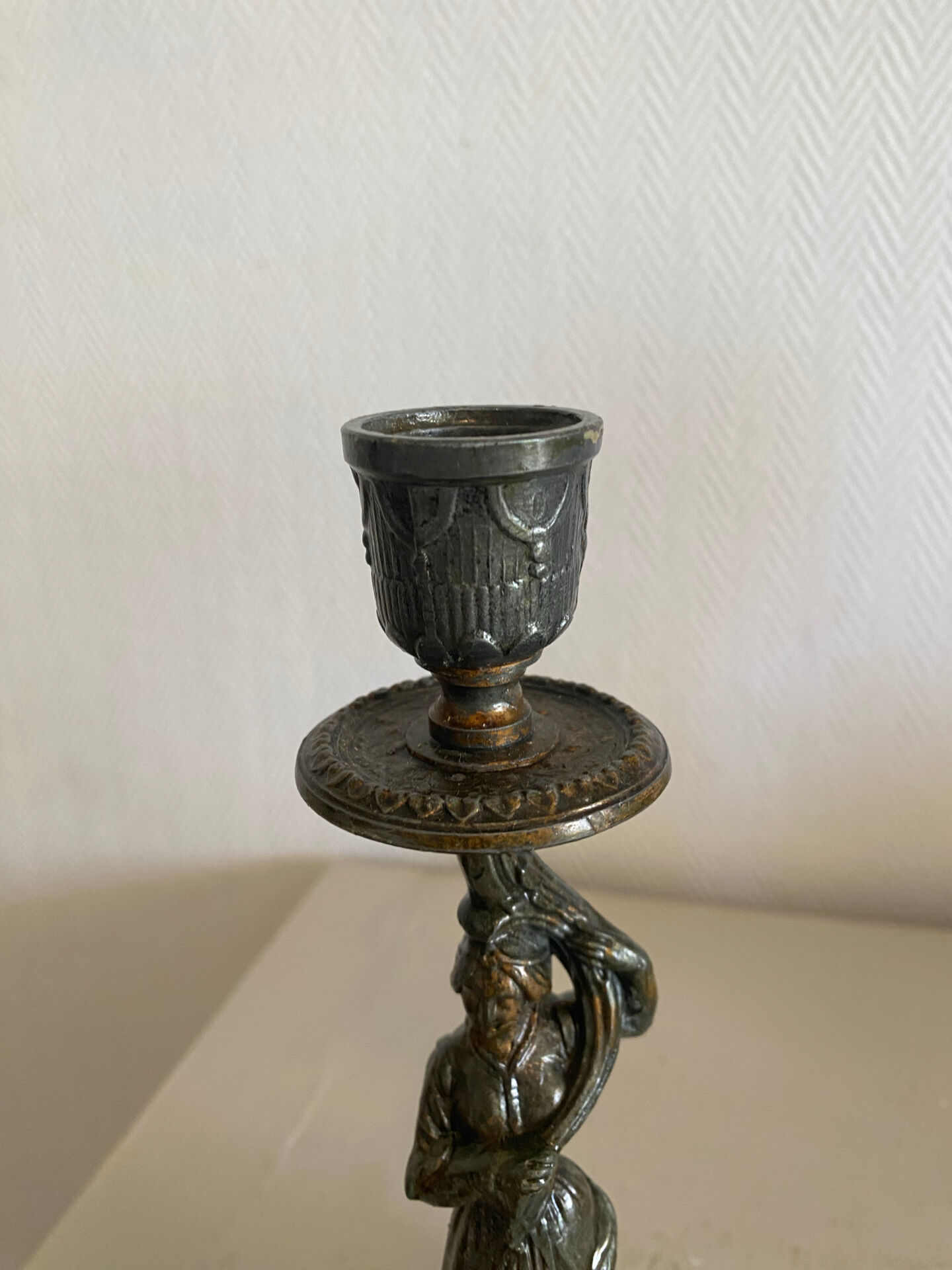 Ancien bougeoir XIXeme à figure féminine