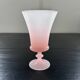 Vase en opaline rose