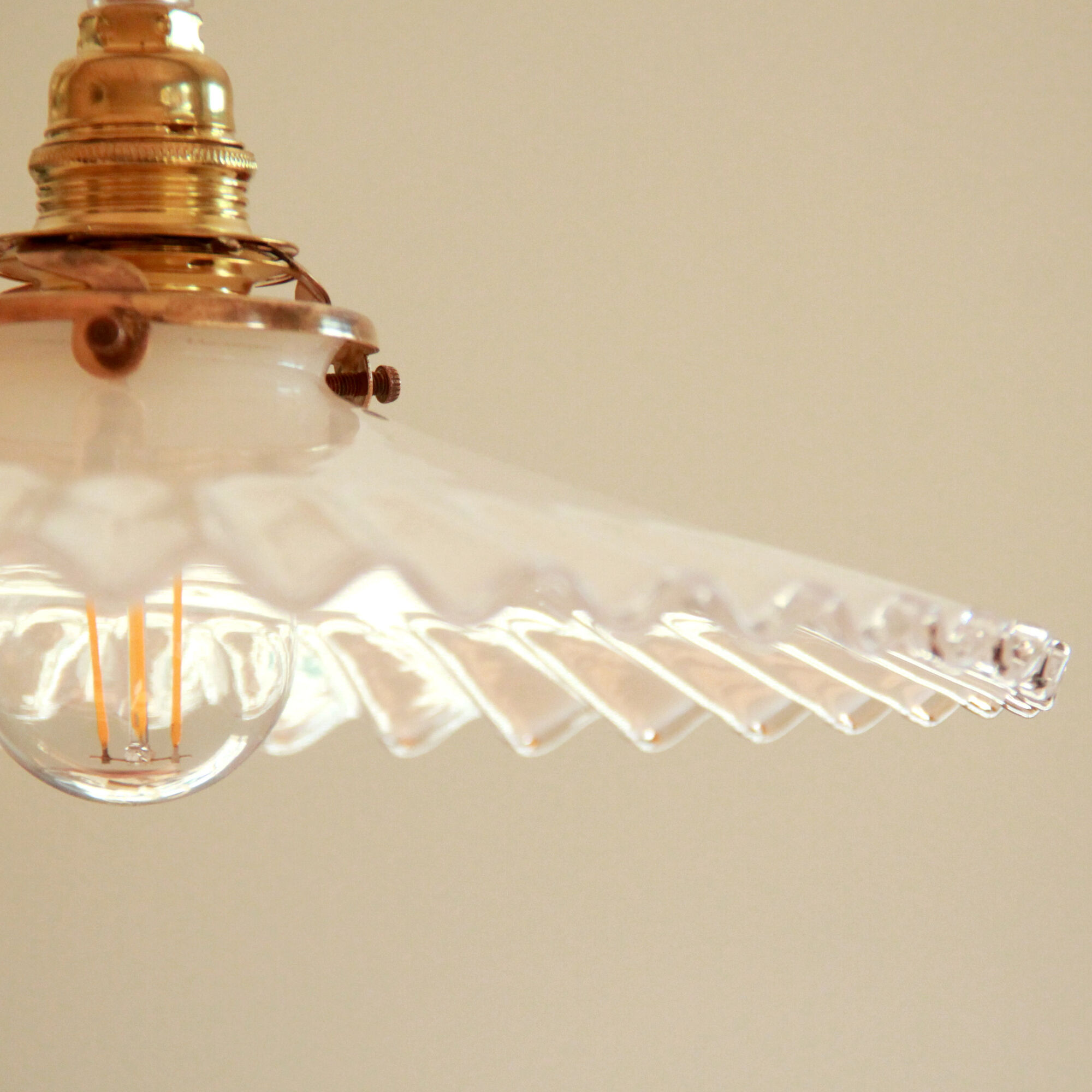 Hanging lamp