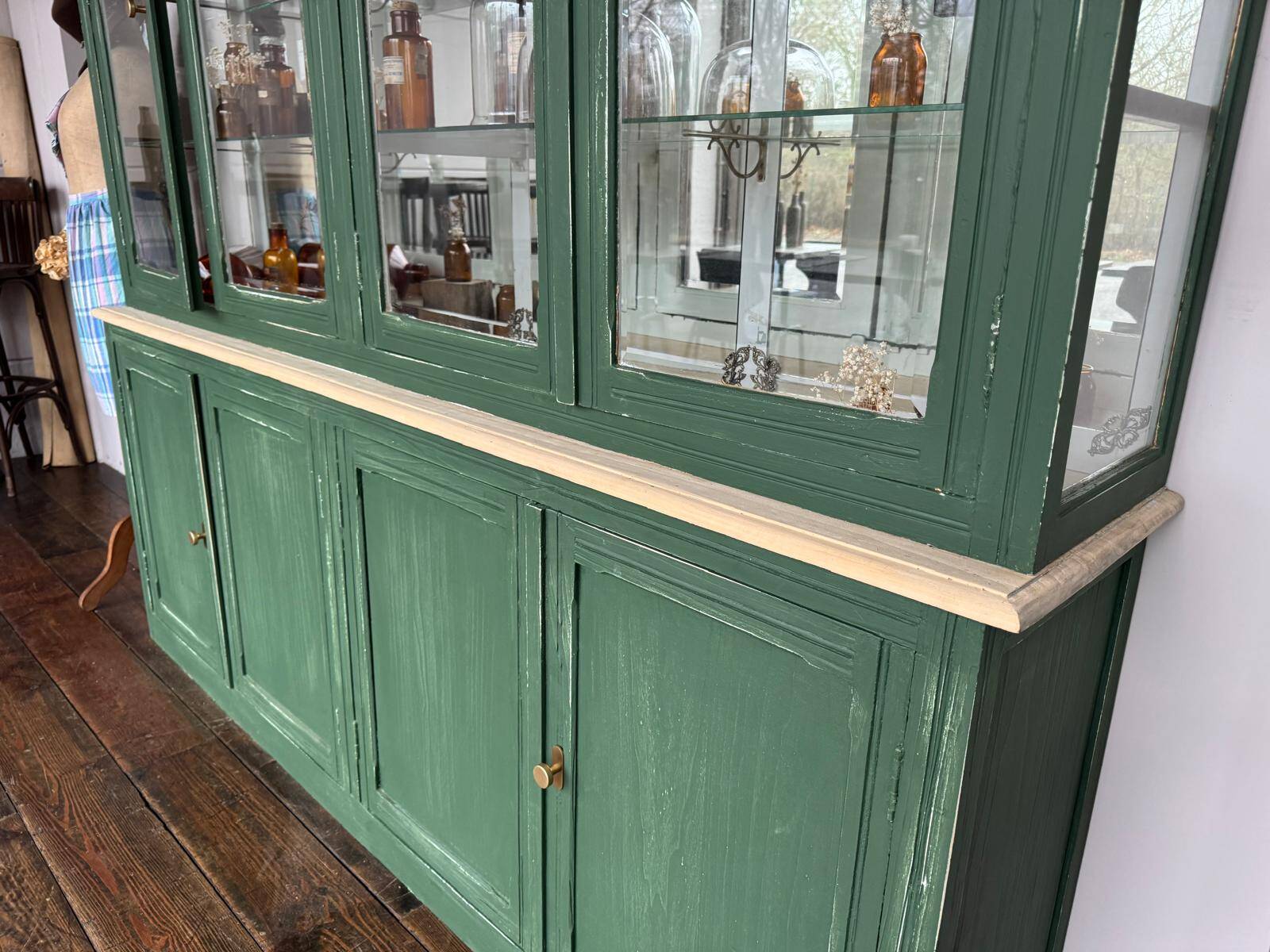 Pharmacy display case