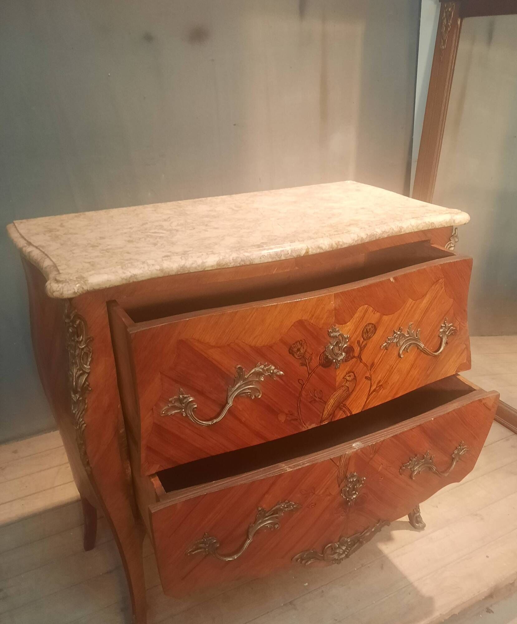 Louis XV style marquetry chest of drawers