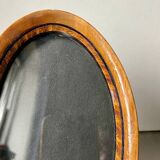 Cadre ovale antique en bois avec incrustation en intarsia 15,5 cm x 10 cm