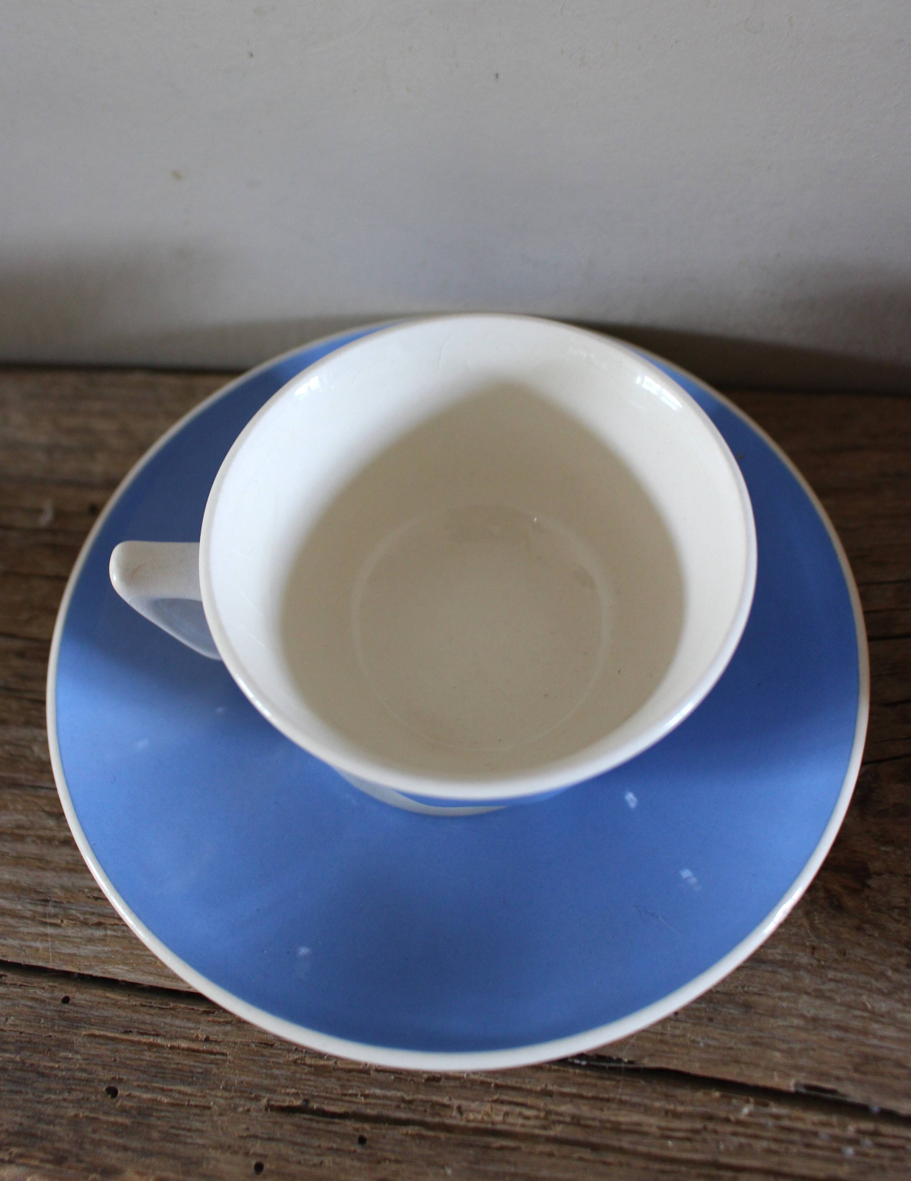 2 coffee cups and saucers pink Digoin Sarreguemines blue Villeroy Boch