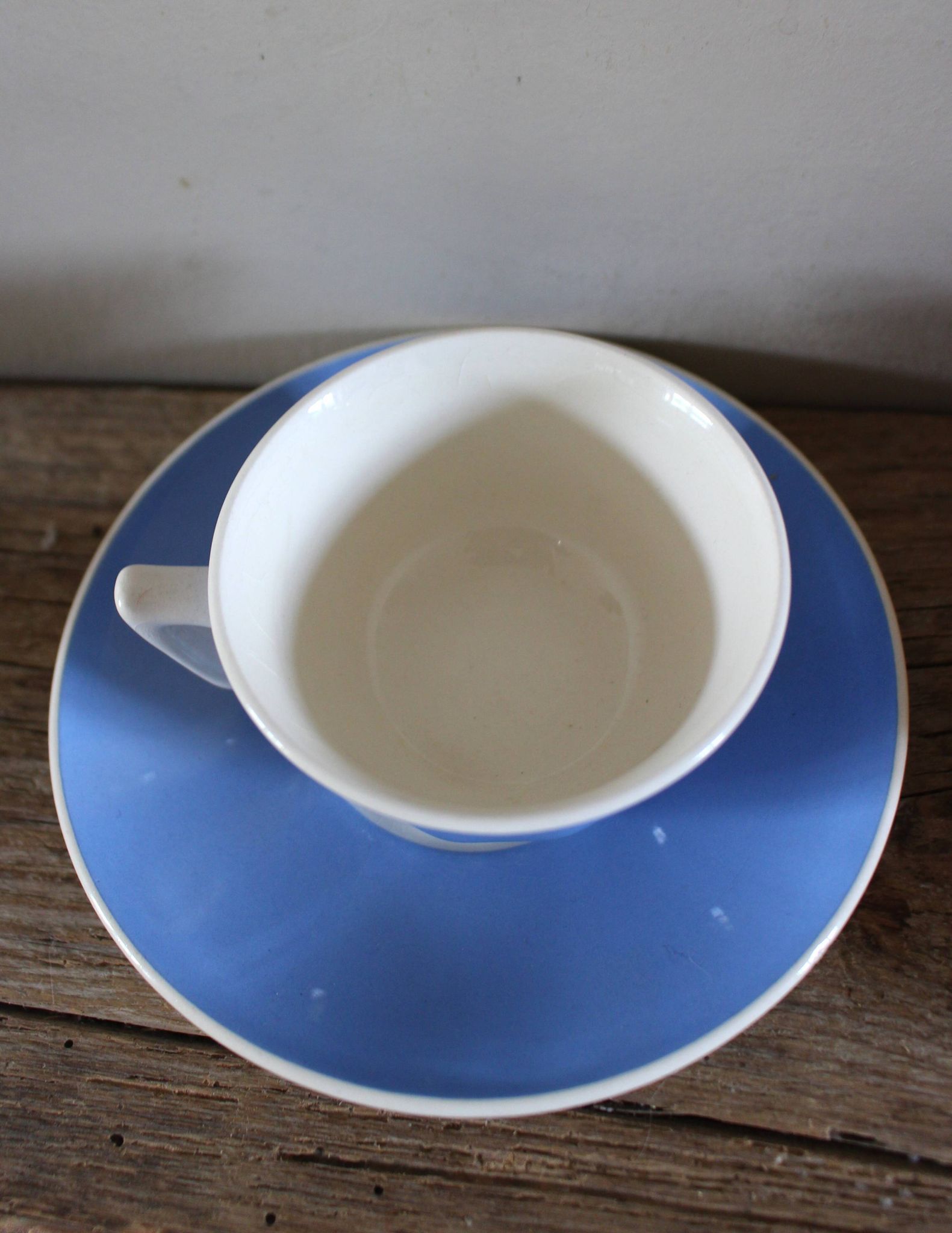 2 coffee cups and saucers pink Digoin Sarreguemines blue Villeroy Boch