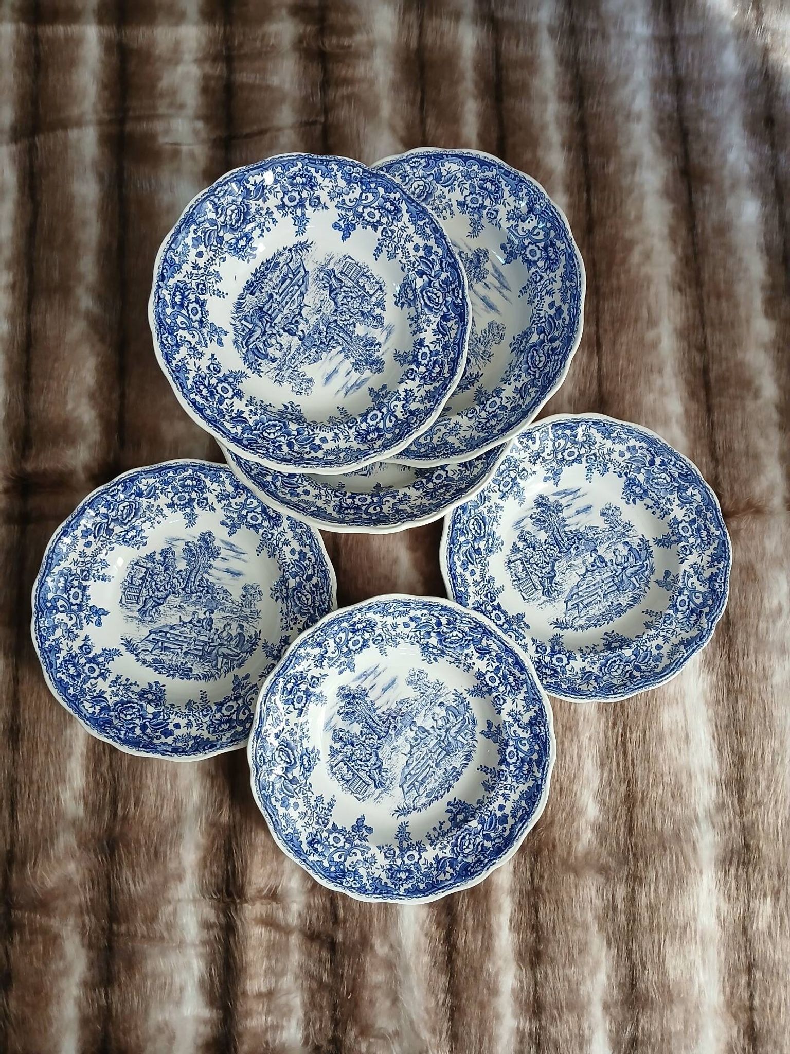 12 antique flat plates Lunéville KG