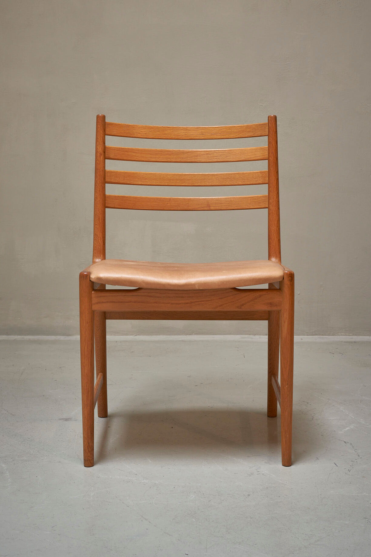 6 chaises danoises par Kai Lyngfeldt Larsen
