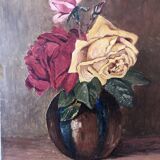 Oil on cardboard panel bouquet of roses in round vase, signed f. mas 1935