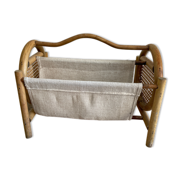 Canine magazine holder