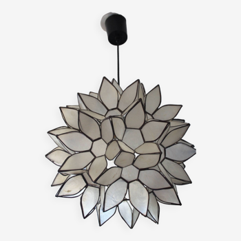 Tarogo mother-of-pearl pendant light