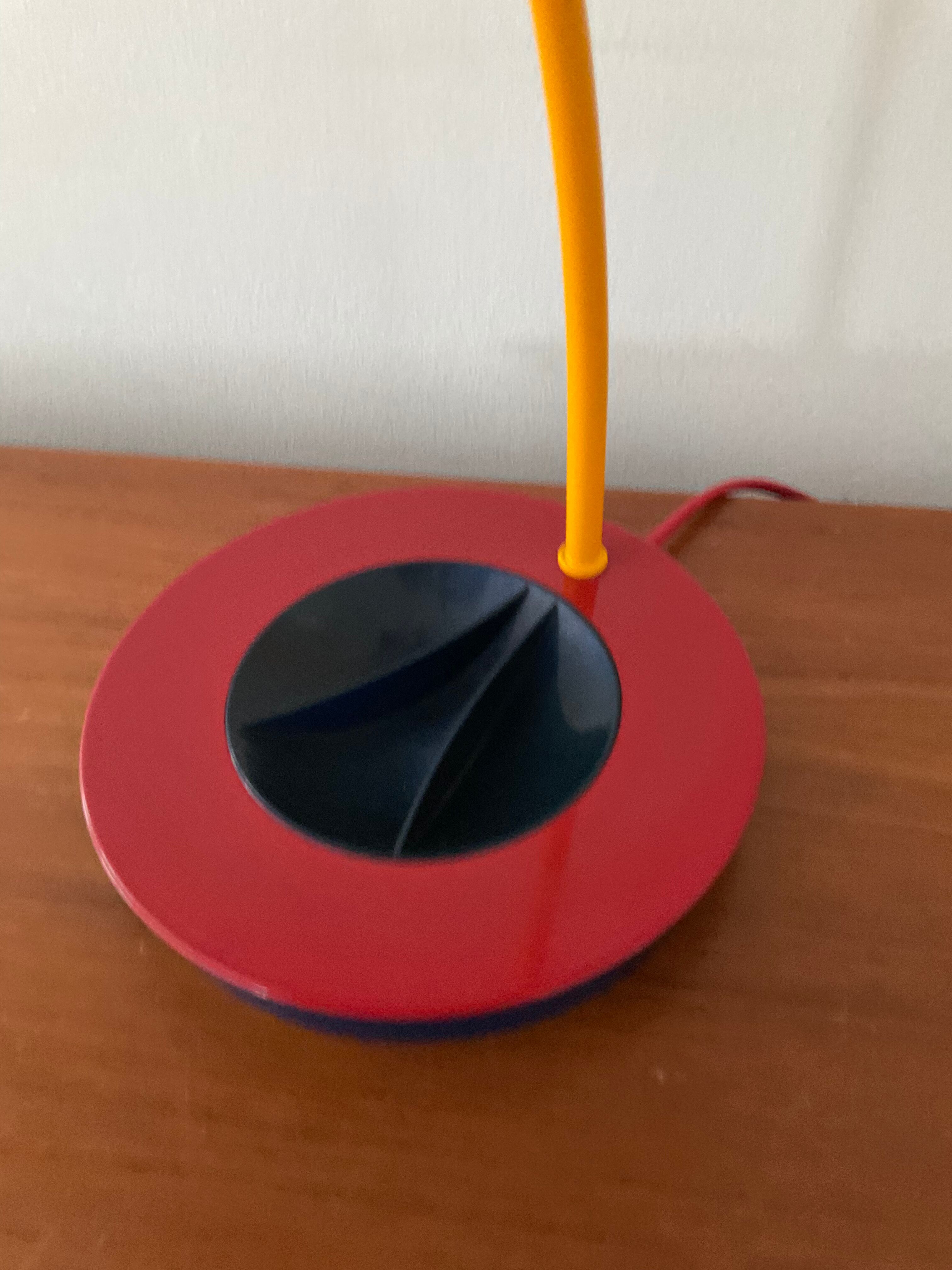 Articulated desk lamp of the 80s