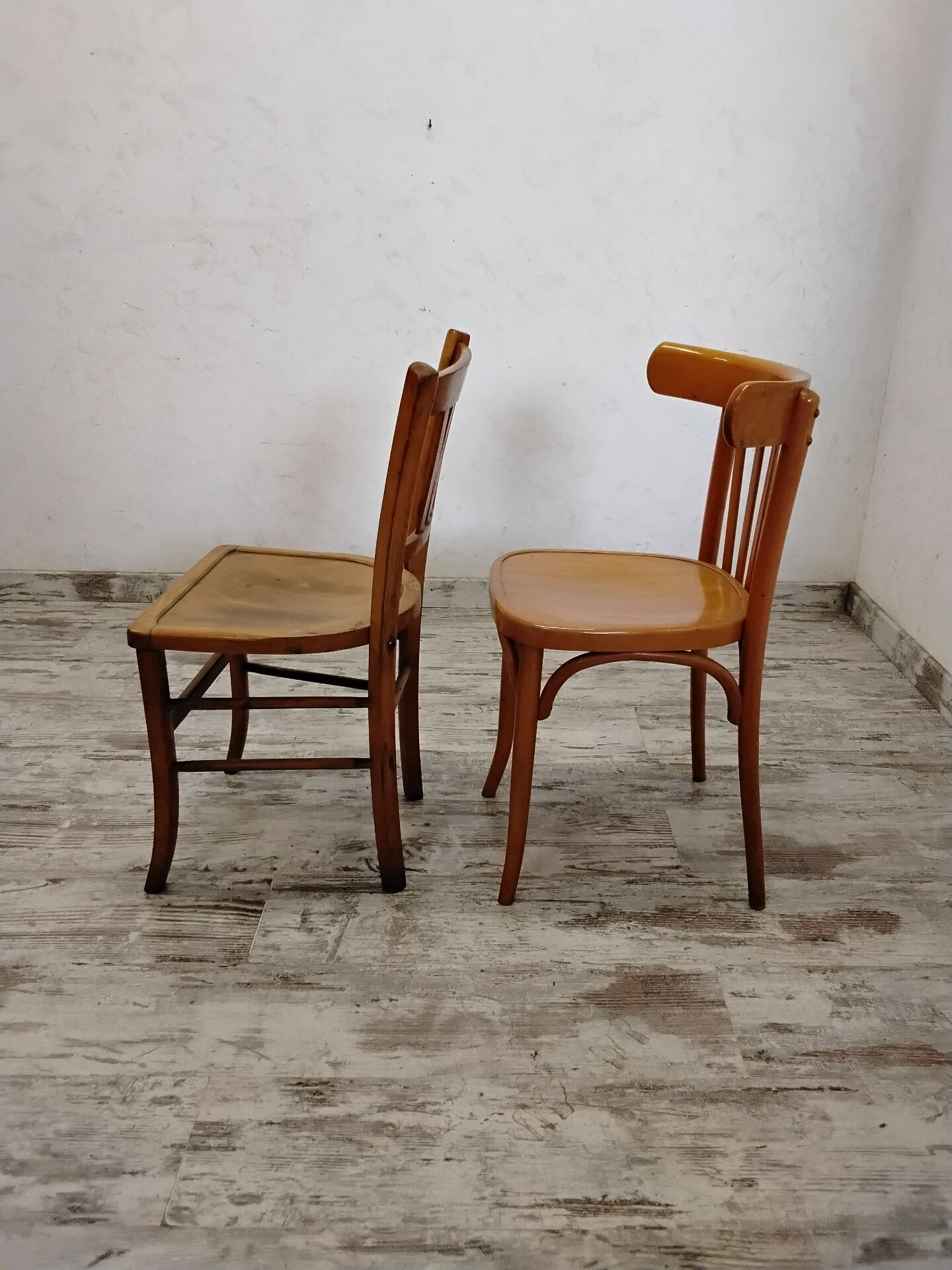 Set of 5 mismatched chairs in Baumann style