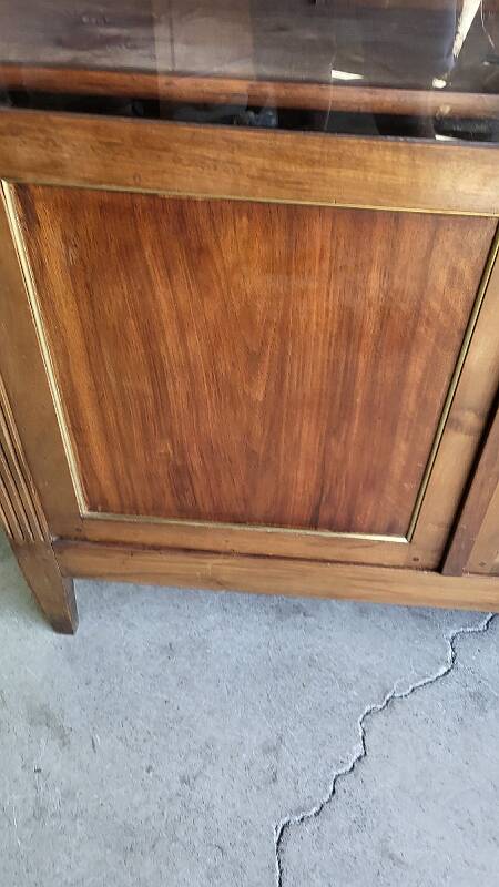 Display cabinet louis xvi style 2 doors in walnut