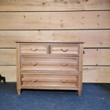 Oak chest of drawers