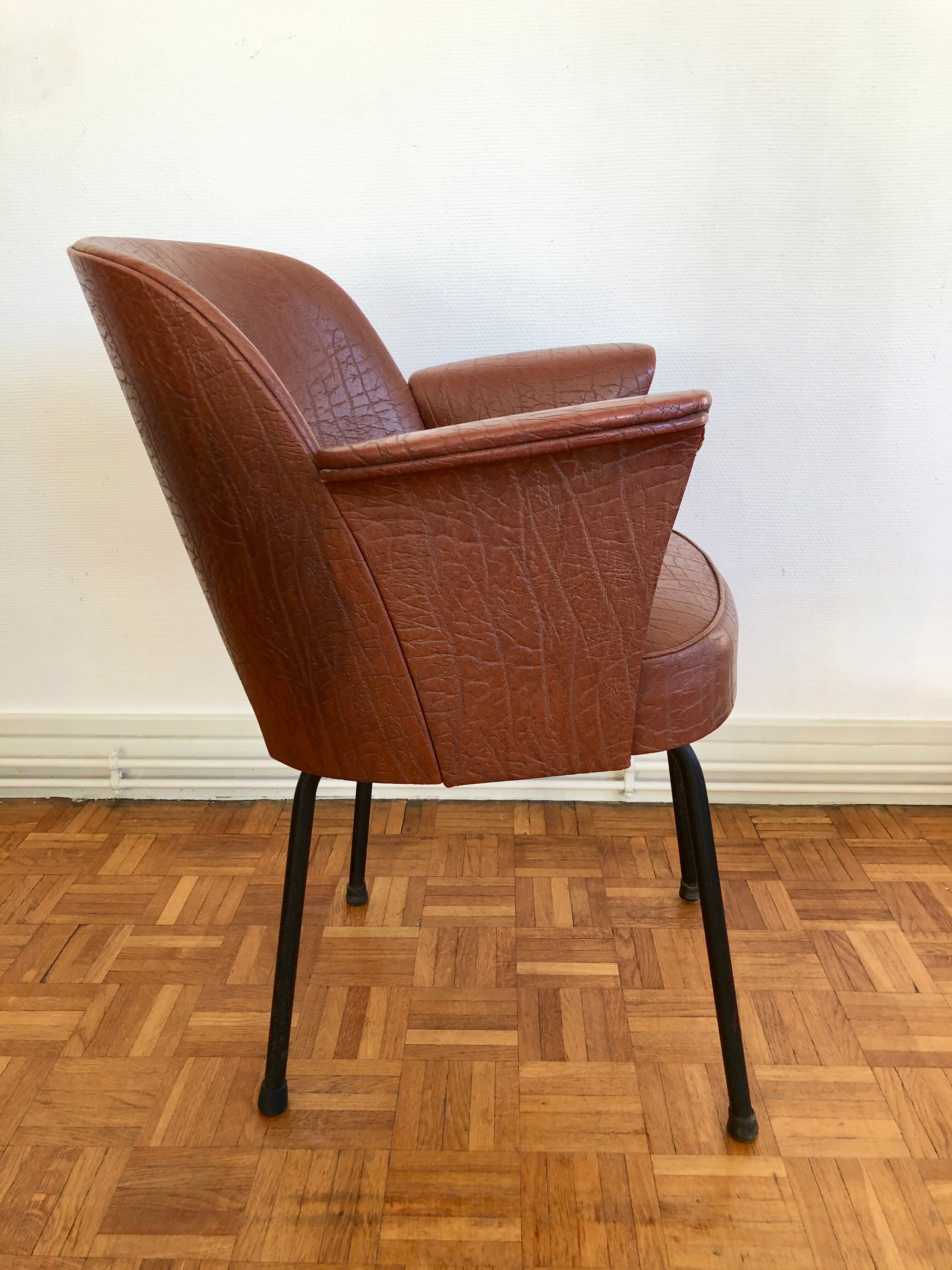 Fauteuil 1960 simili cuir imitation croco