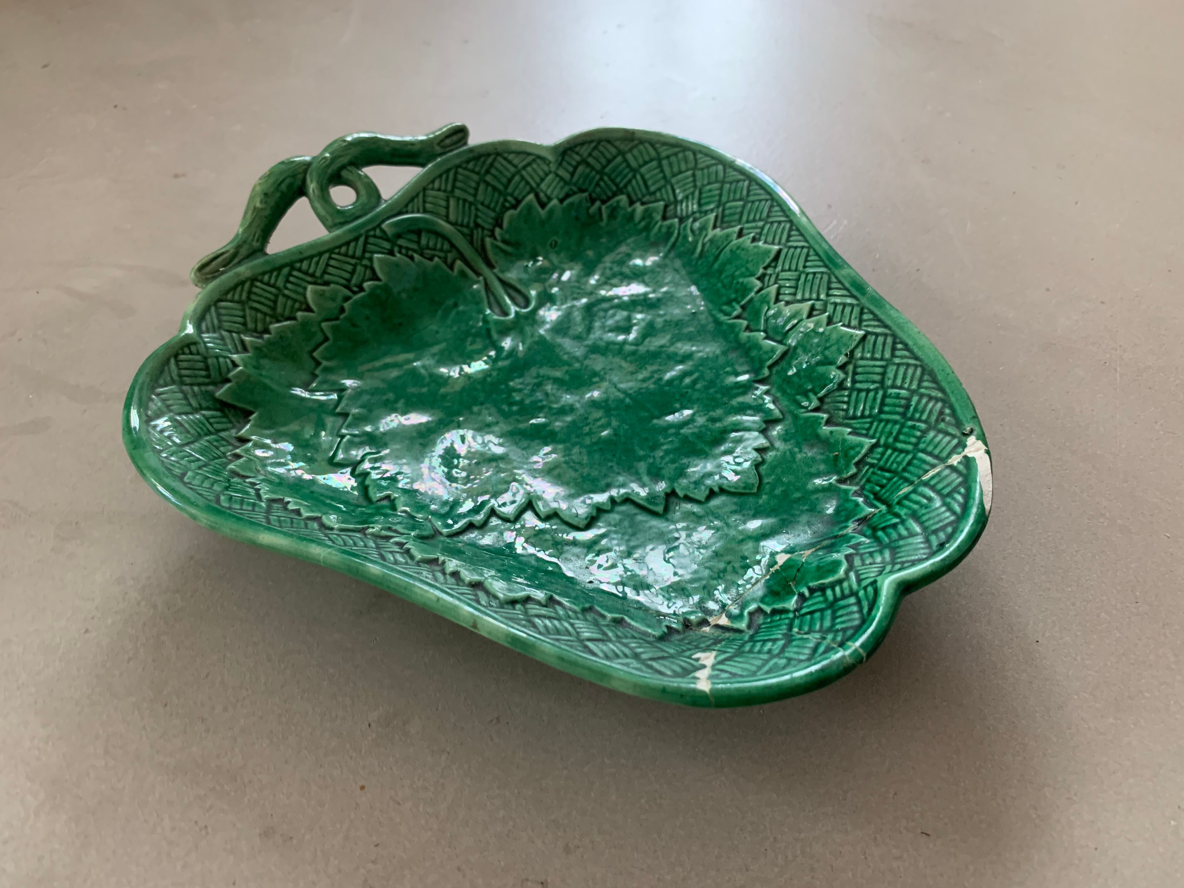 Earthenware dish J.Vieillard Bordeaux