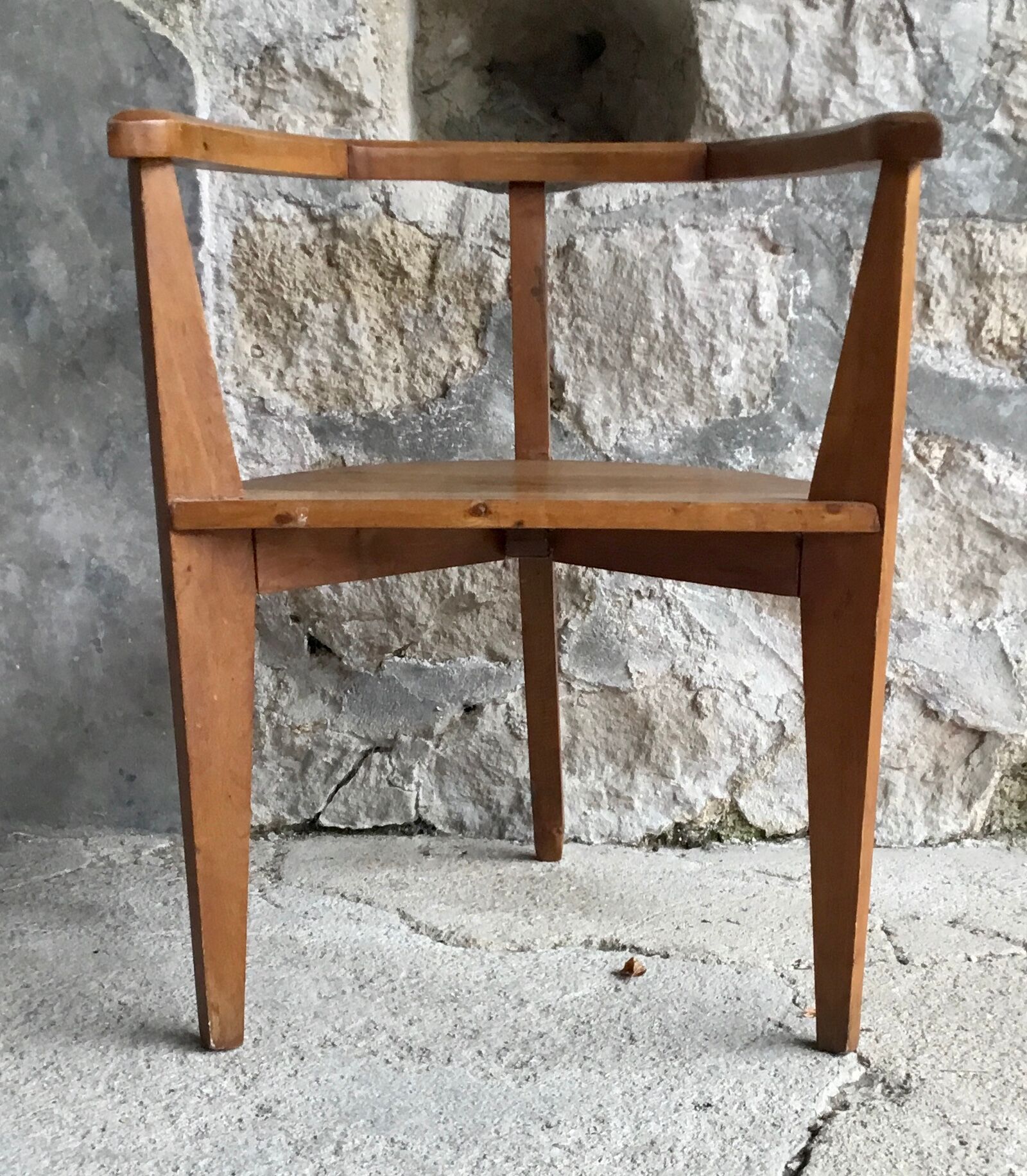 Brutalist tripod armchair - 1950