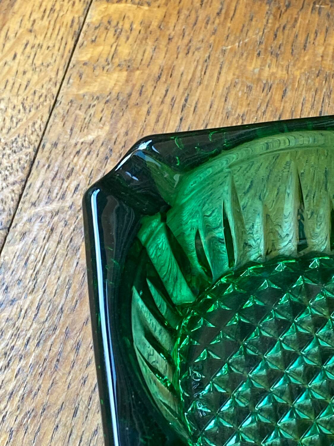 Luminarc vintage green glass ashtray