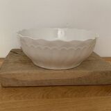 Vintage Hungarian cream ceramic bowl with wavy edge, moulded decoration from the 1950s.