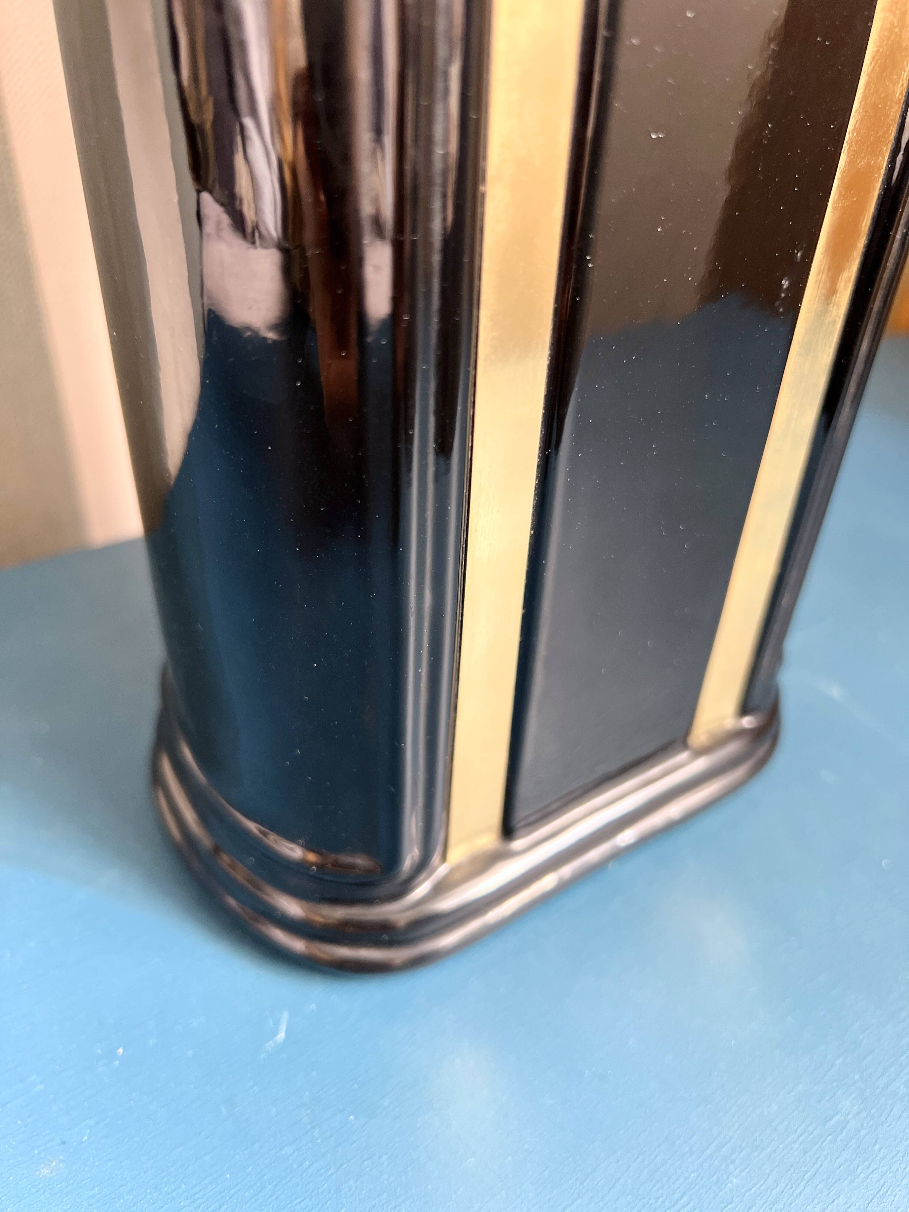 Vintage black & gold ceramic table lamp