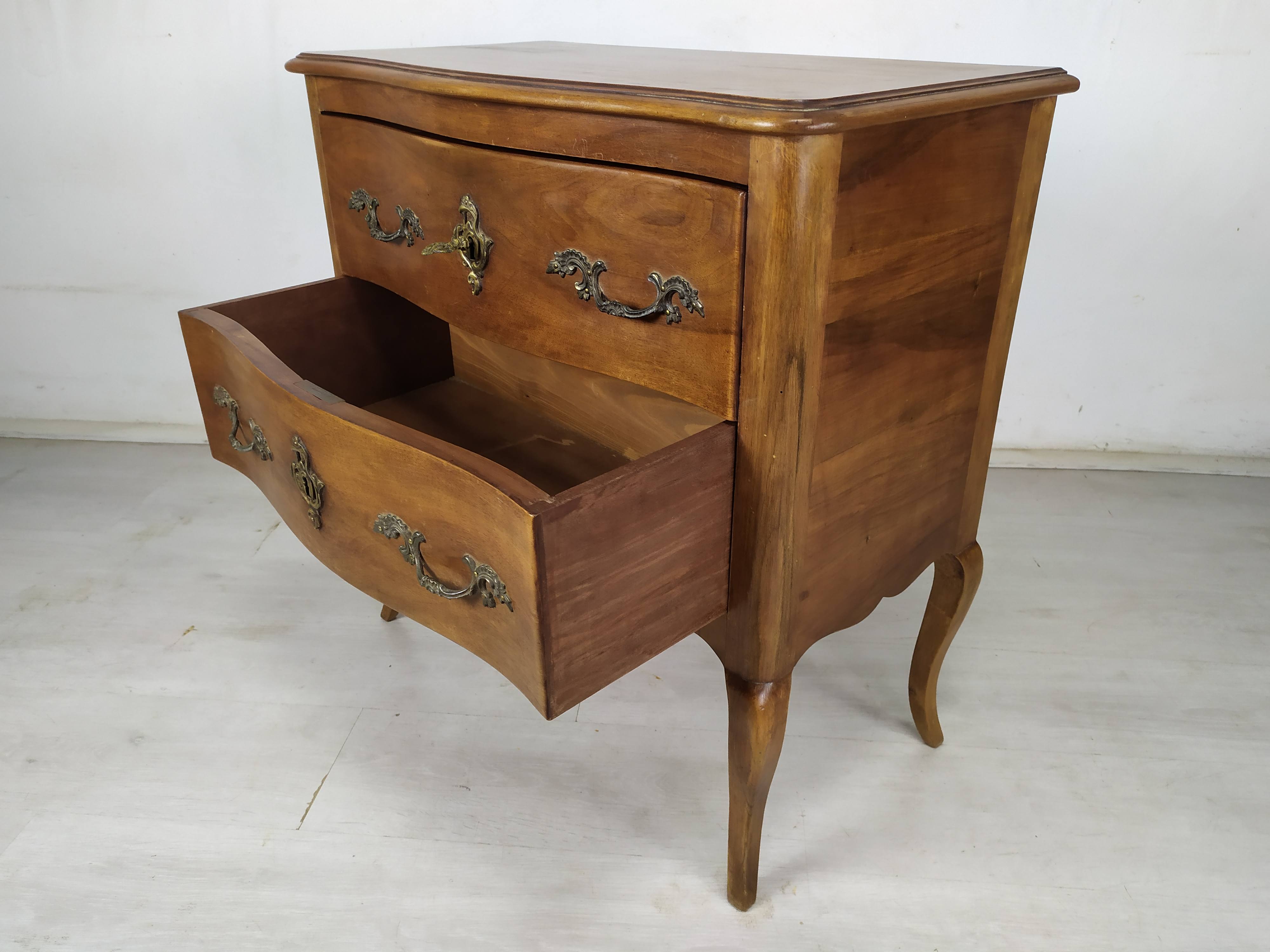 Commode Louis XV walnut
