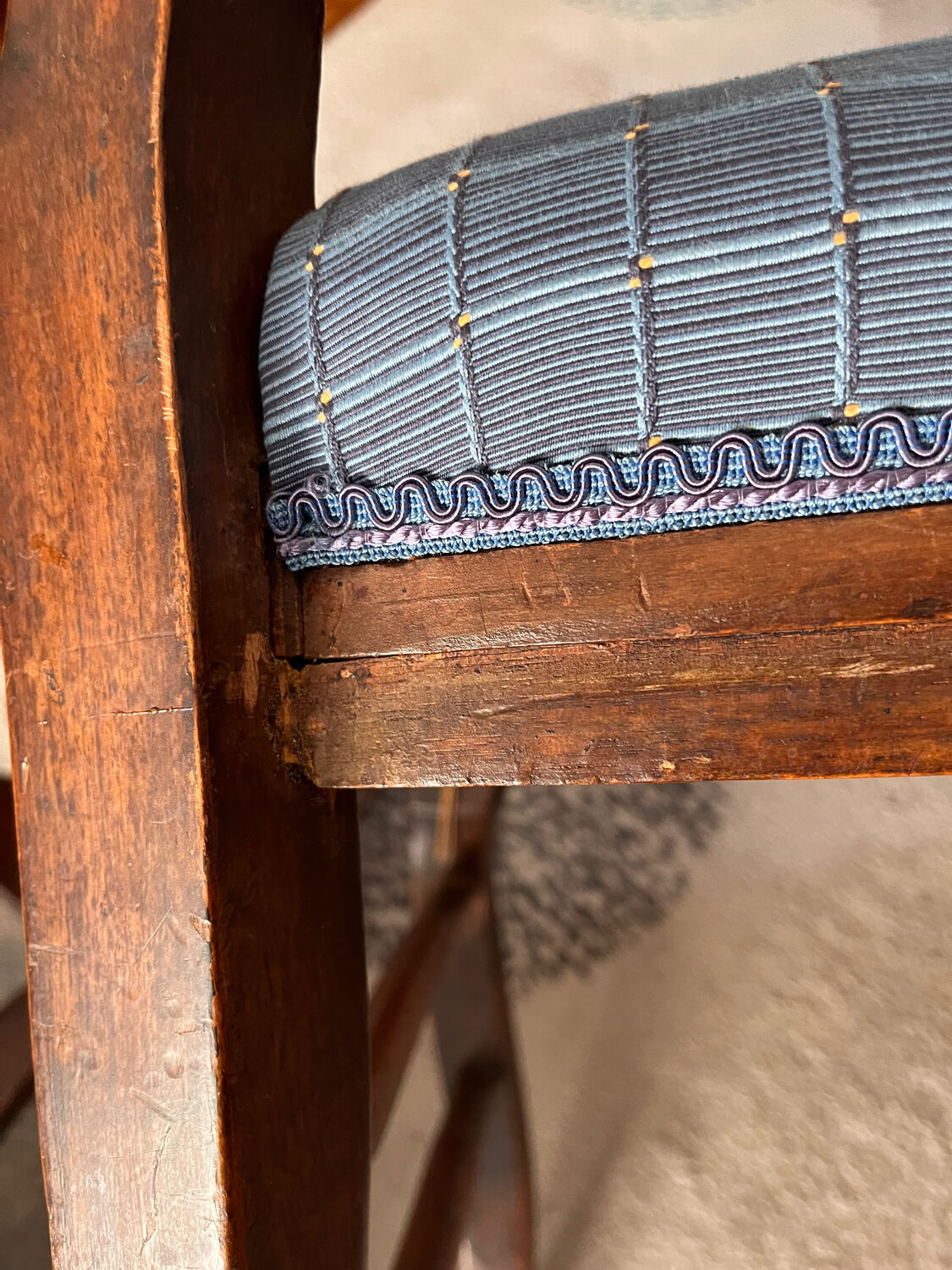 Lot de 2 chaises style Louis Philippe
