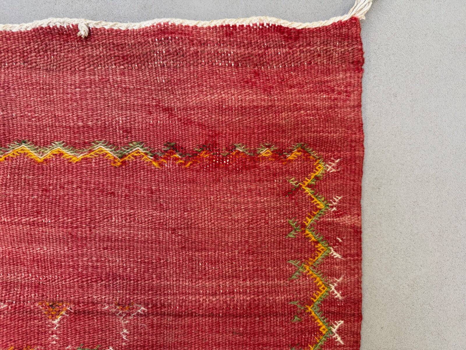 Vintage Moroccan square kilim 103x100 cm kelim wool rug medium 2524