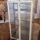 Vitrine médicale ancienne