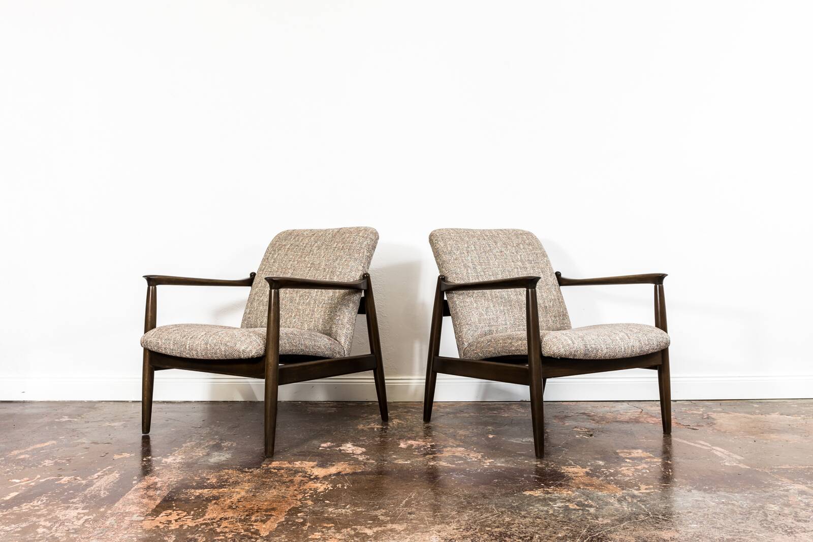 Mid-century Armchairs GFM-64 by Edmund Homa, Poland, 1960's, set of 2