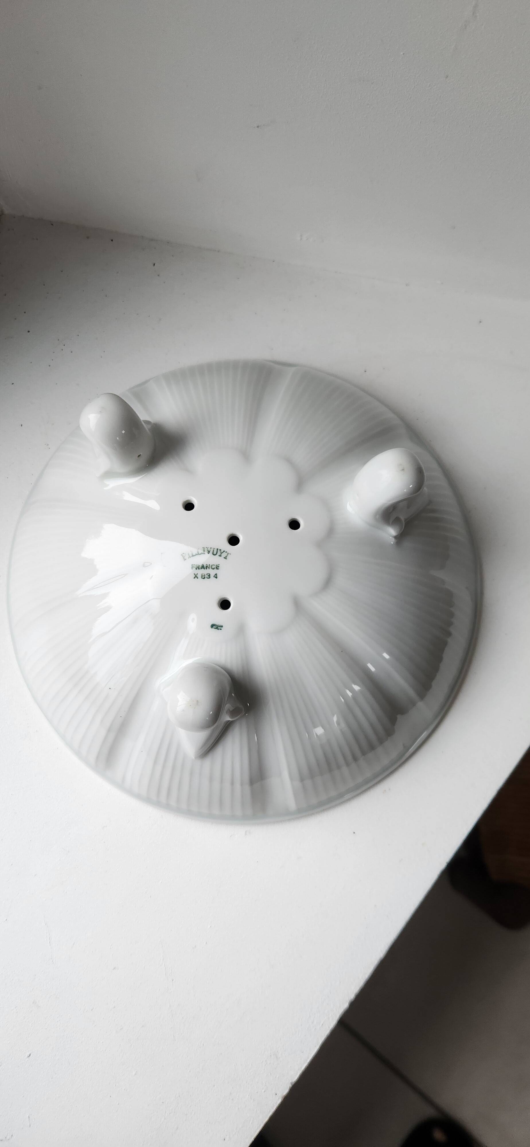 Drainer in porcelain Pillivuyt France