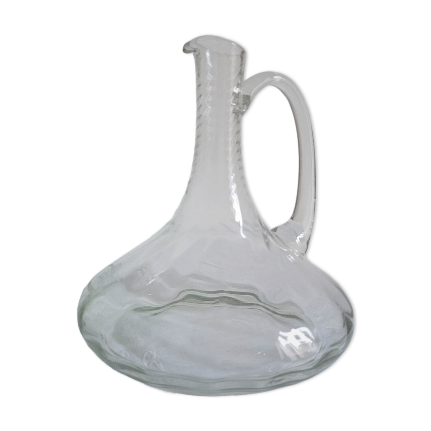 Large wine decanter