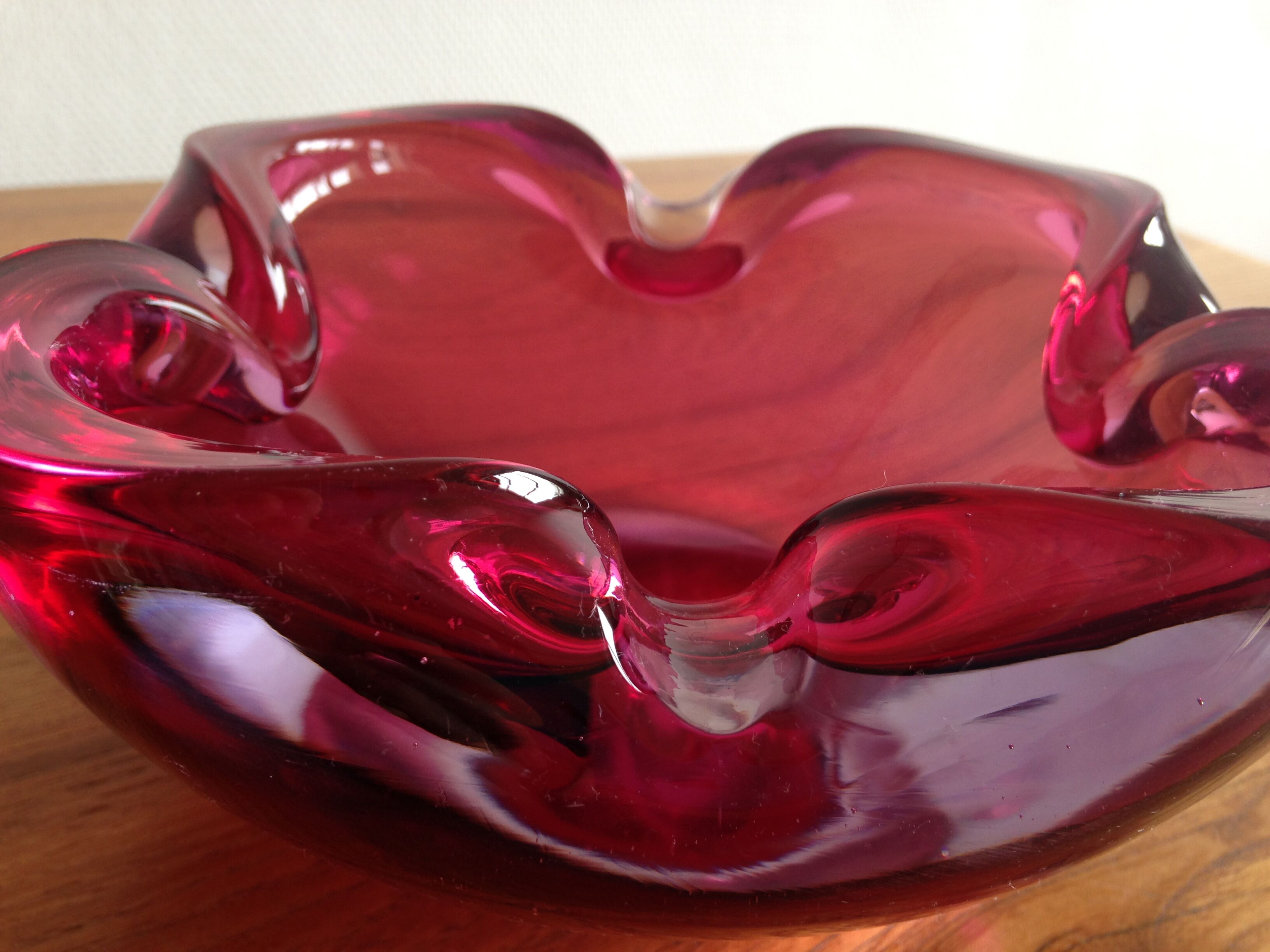 Ashtray pink Murano glass