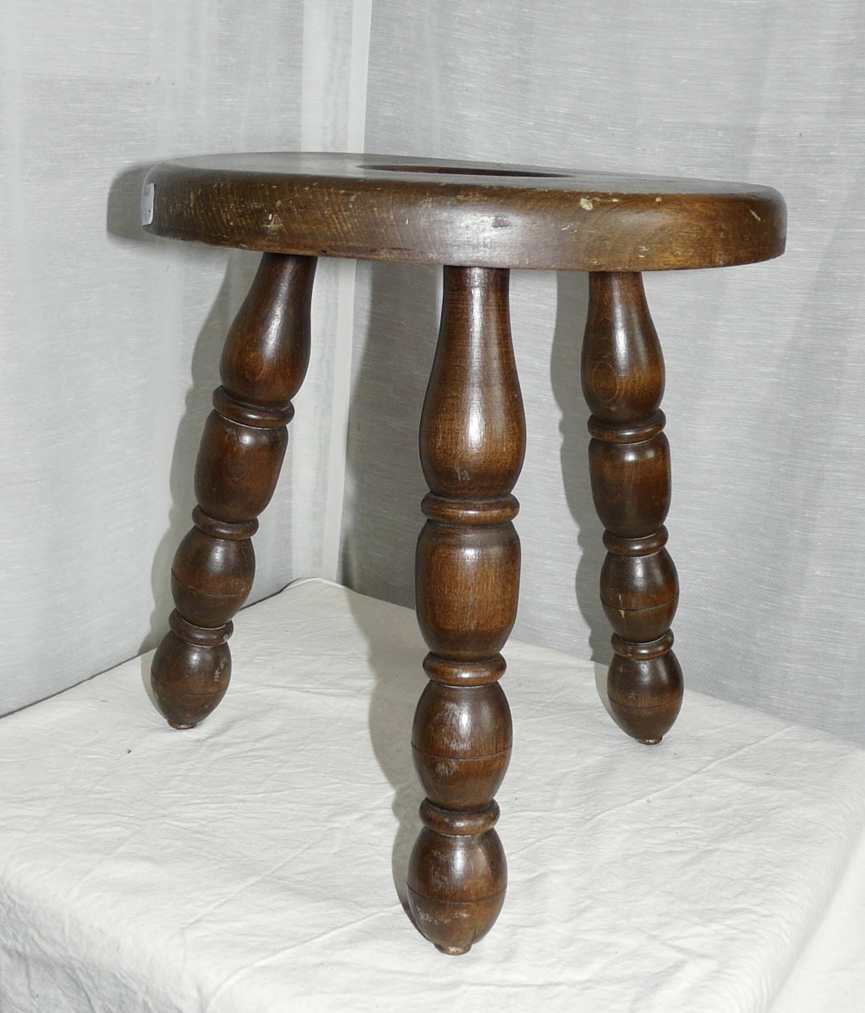Vintage turned wood tripod stool 1950-60