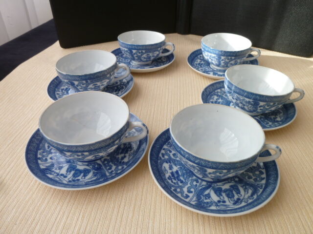 Set of 6 small tea cups or coffee made of Japanese porcelain