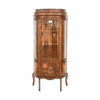 Louis XV-style curved showcase